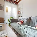 Cosy Apartment - Eiffel Tower